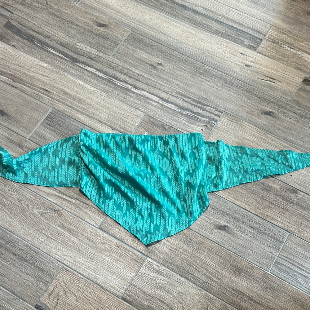 Buckle Teal Patterned Women's Top